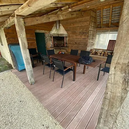 Maison Proche Du Circuit / Garage, Parking, Jardin Ferienhaus